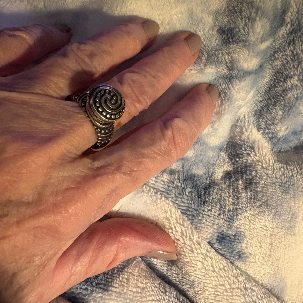 James Avery Retired Sterling Silver African Beaded Ring Size 6 - Picture 4 of 7